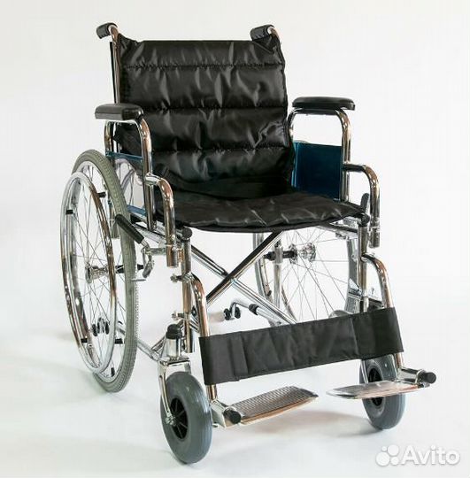Кресло коляска инвалидная с пневматическими FS902C