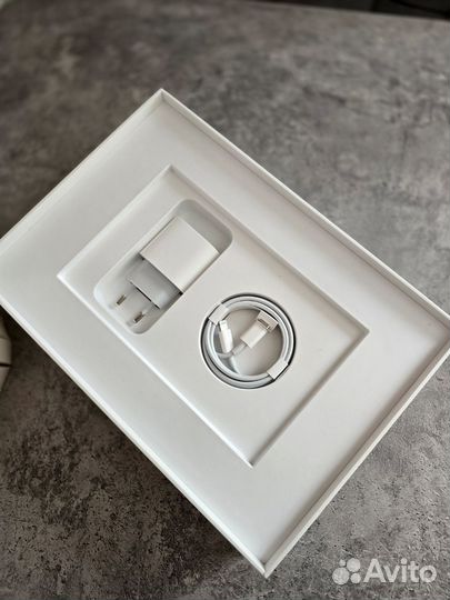 iPad 9 Wi-Fi 64 гб серебристый