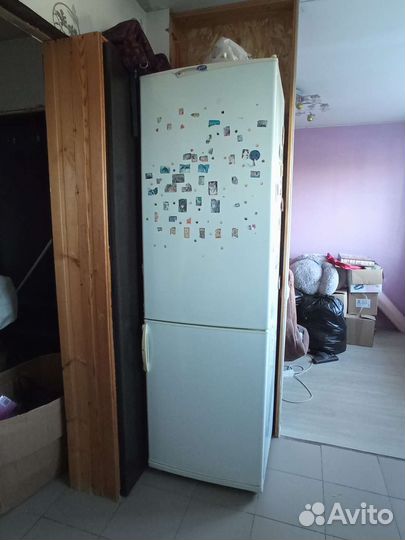 Холодильник бу вместительный