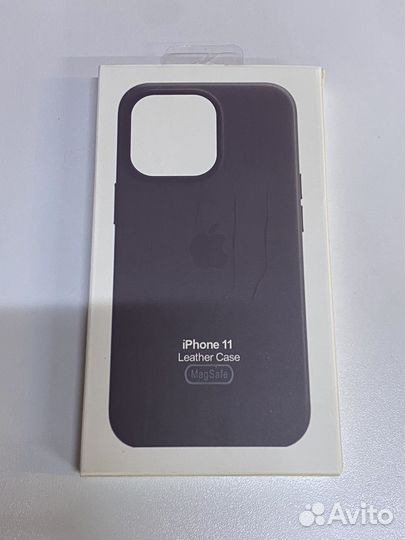 Чехол на iPhone 11 кожаный