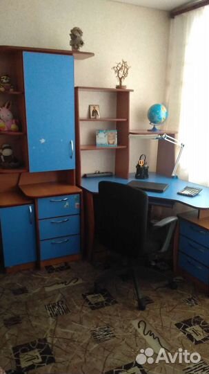 Компьютерный стол