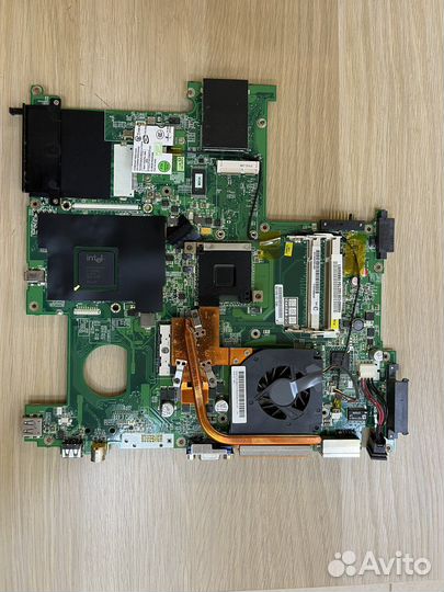 Материнская плата Toshiba P105 P/N dabb1VMB06C