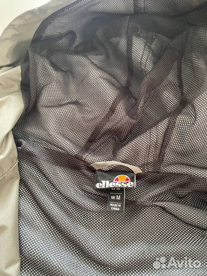 Ветровка ellesse