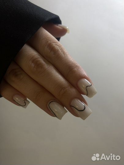 Маникюр и педикюр