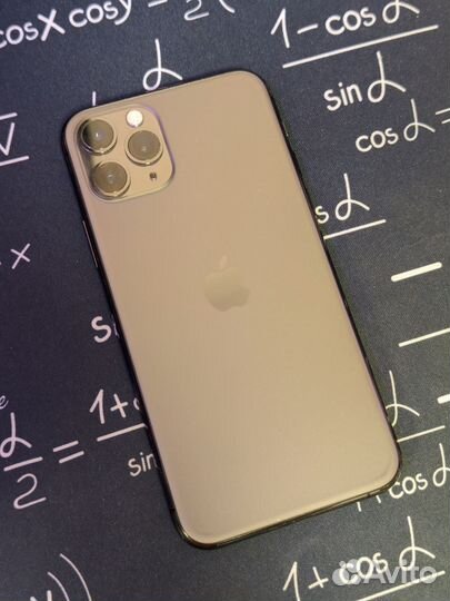 iPhone 11 Pro, 64 ГБ