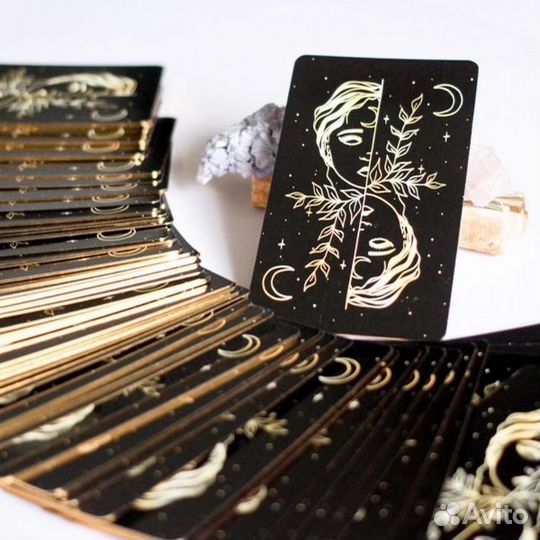 Таро «New Moon Tarot»