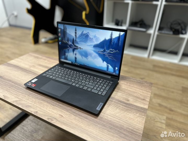 8-ми поточный Lenovo 2022/16gb/ssd