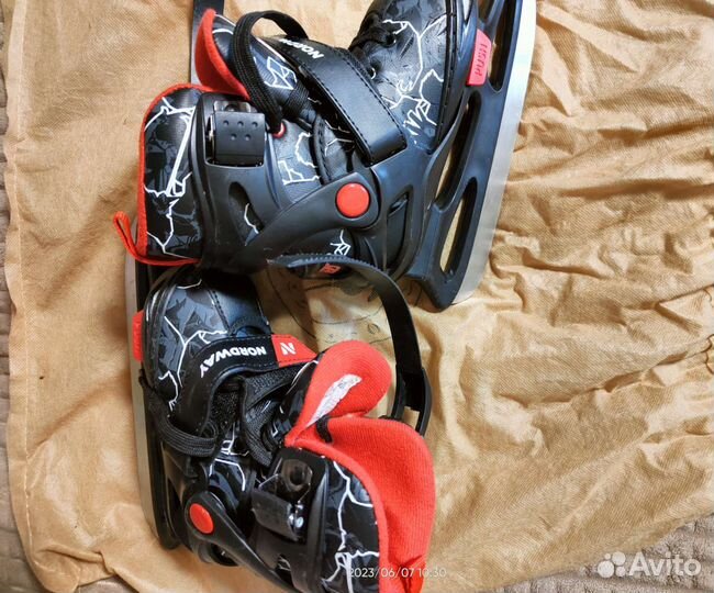 Коньки детские