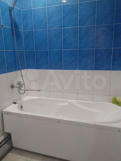 Комната 30 м² в 5-к., 3/3 эт.