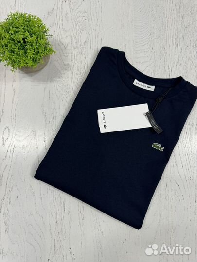 Женская футболка Lacoste