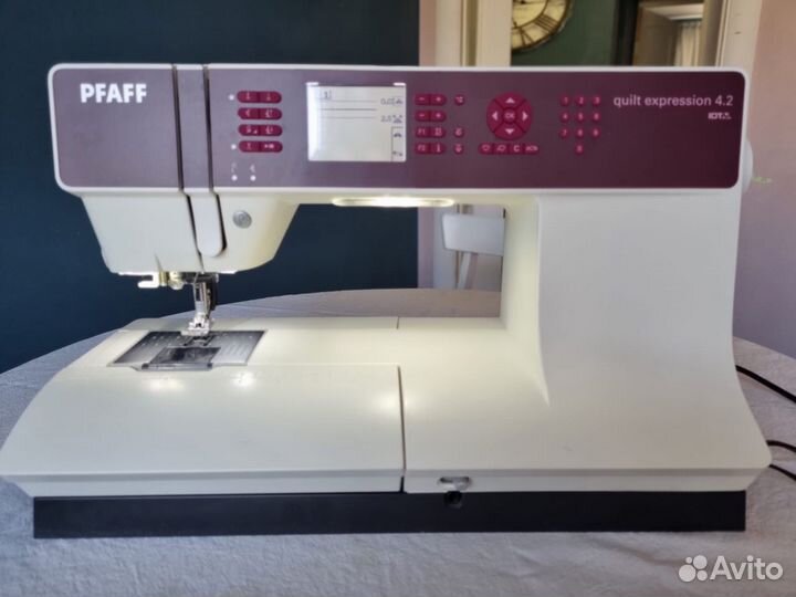 Швейная машина Pfaff quilt expression 4.2