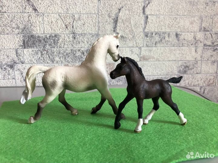 10 коллекционных Лошадей шляйх schleich