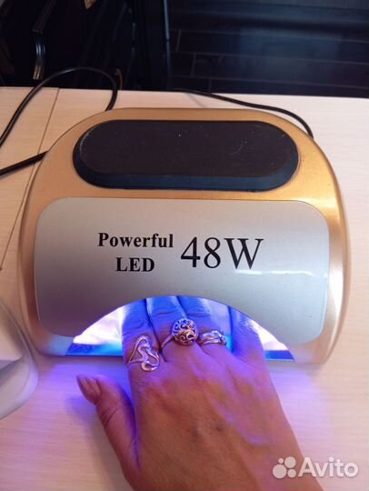 Лампа для сушки ногтей