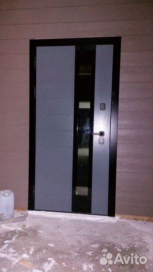Двери входные стальные для квартиры