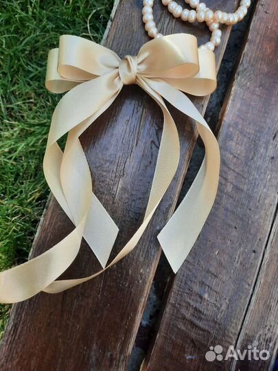 Атласный бант на заколке автомат