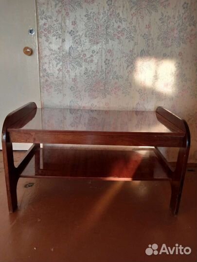 Столик журнальный