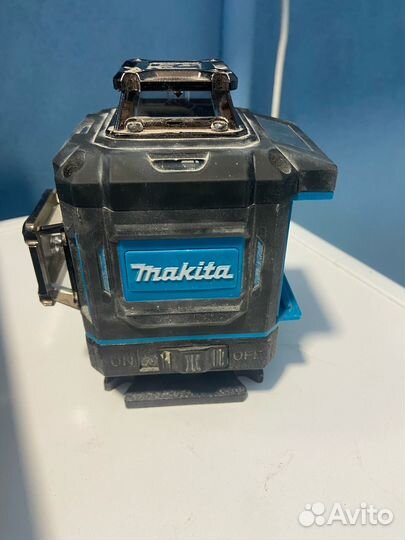 Лазерный уровень Makita 4D