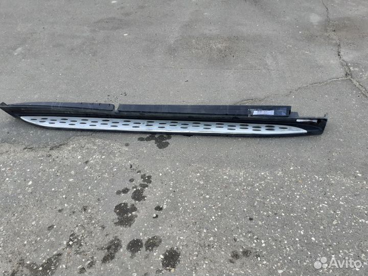 Накладка подножки порога правого mercedes GL 2015