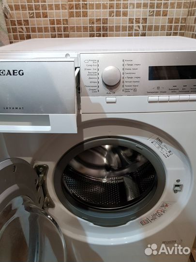 Стиральная машина автомат с баком AEG