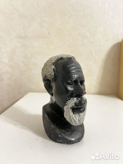 Бюст из африкы