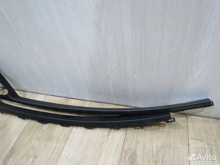 Накладка передней двери Ford Focus 3