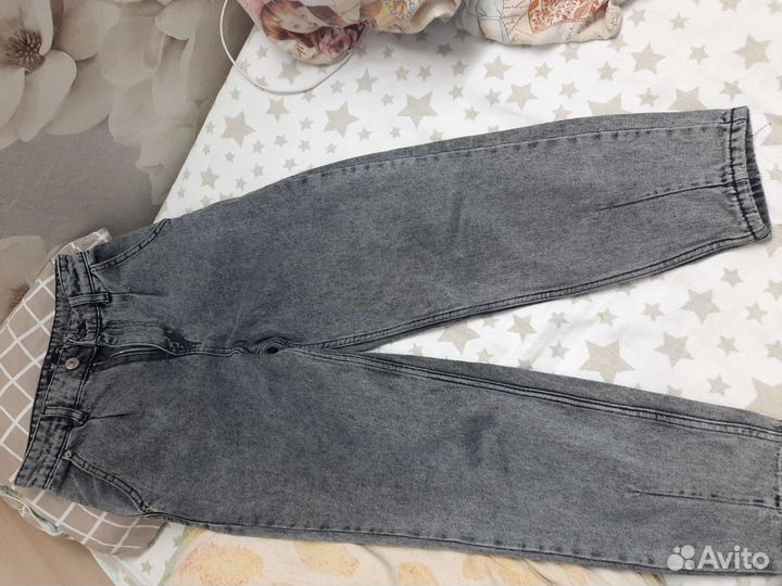 Джинсы бананы