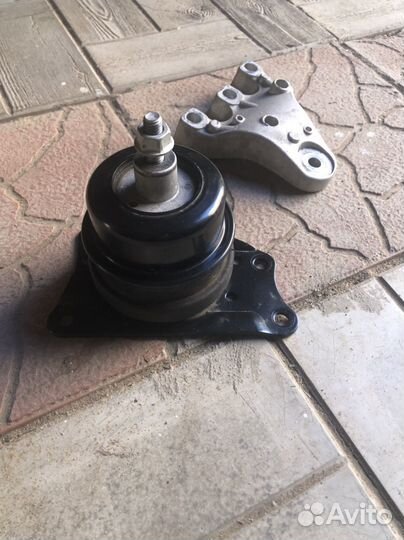 Подушка двигателя правая