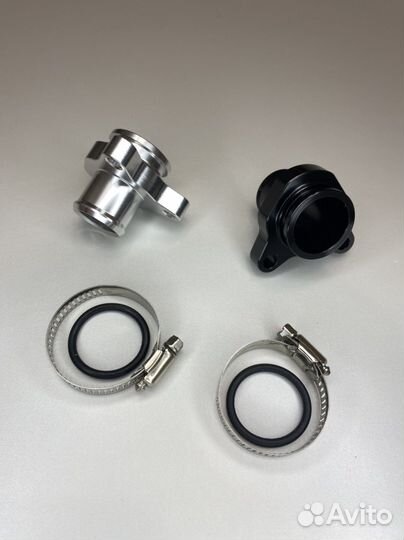 Фланец патрубка охлаждения BMW