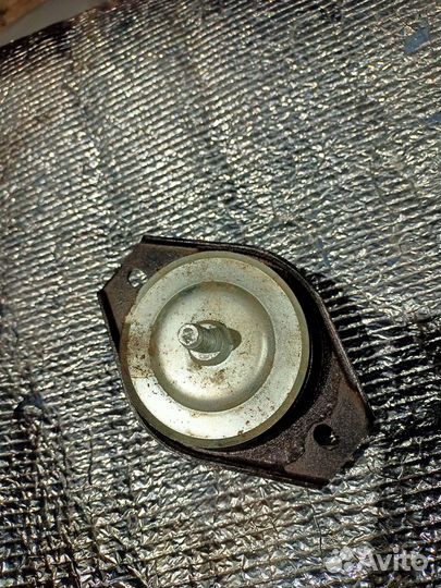 Подушка двигателя ваз 2110