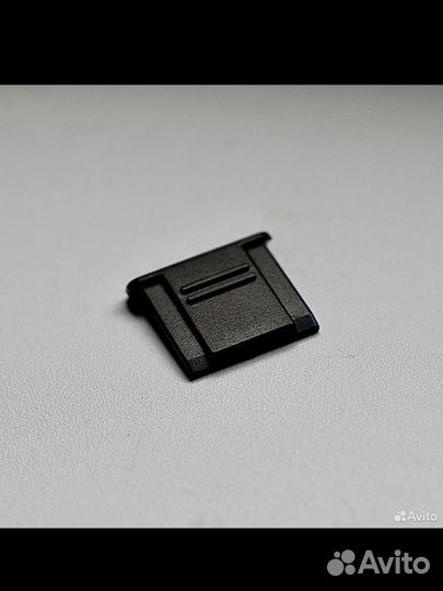 Заглушка горячего башмака