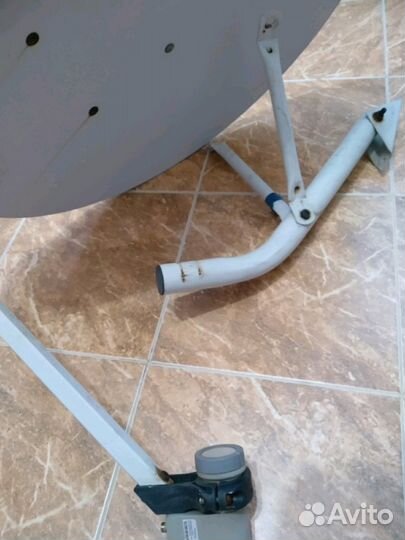 Антенна спутниковая