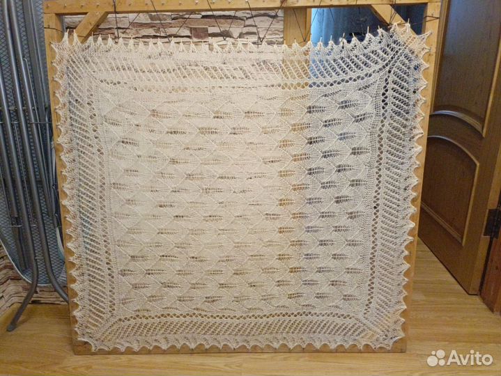 Пуховый платок паутинка белый