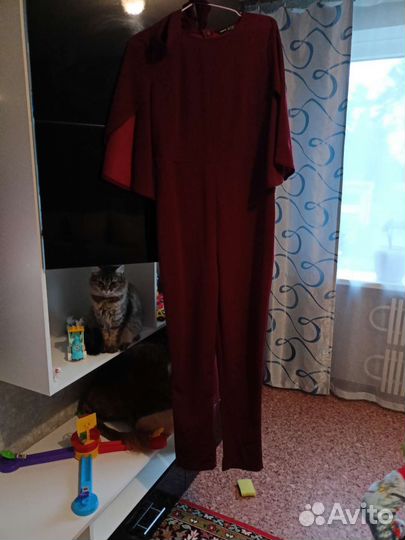 Комбинезон женский