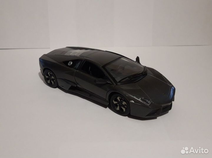 Lamborghini Reventon 1:24
