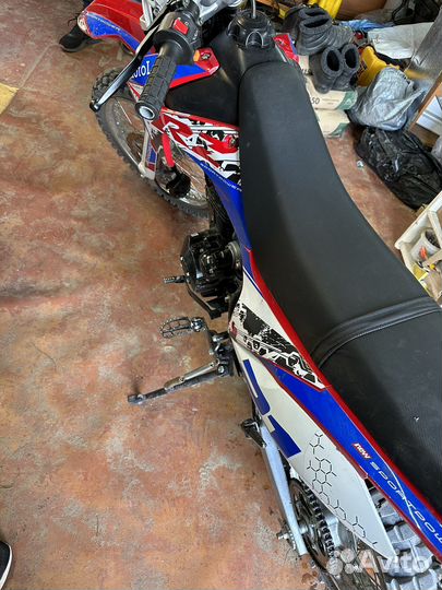 Motoland RZ 200
