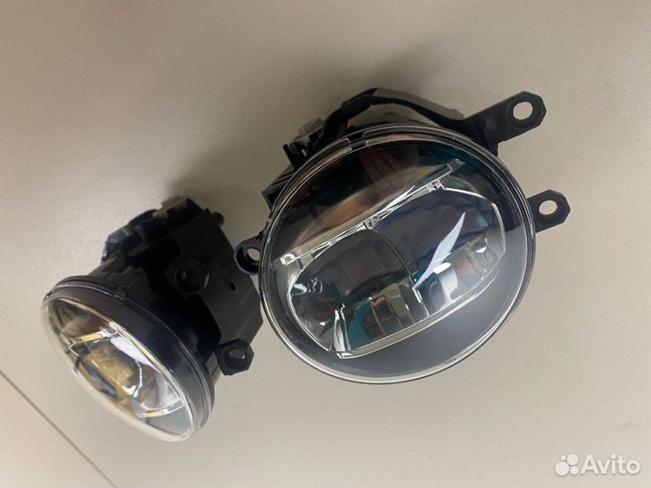 Туманка Toyota Land Cruiser Prado 150 09- (LED)