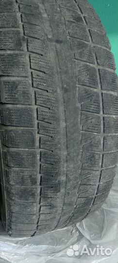 Bridgestone Blizzak Revo GZ 215/55 R16