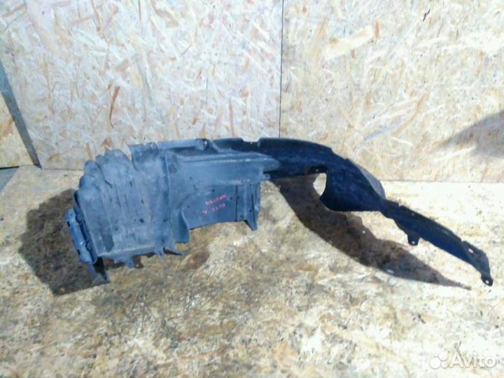 Подкрылок передний mitsubishi airtrek