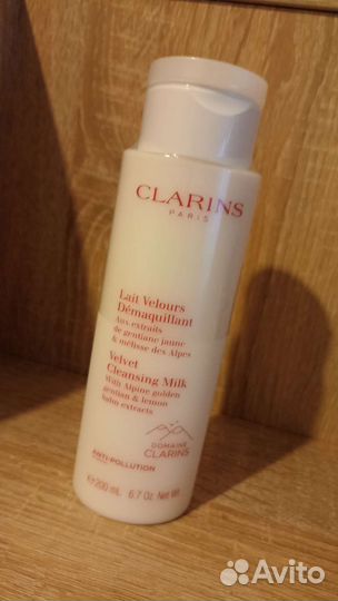 Косметика Clarins