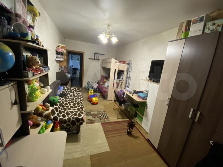 2-к. квартира, 53 м², 4/4 эт.