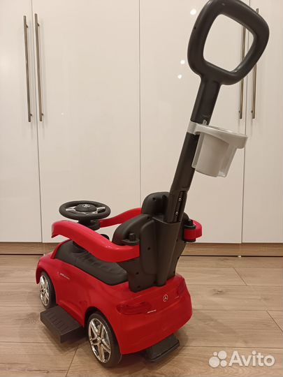 Машинка каталка с ручкой mercedes