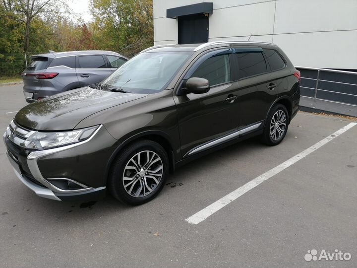 Mitsubishi Outlander 2.4 CVT, 2015, 84 000 км