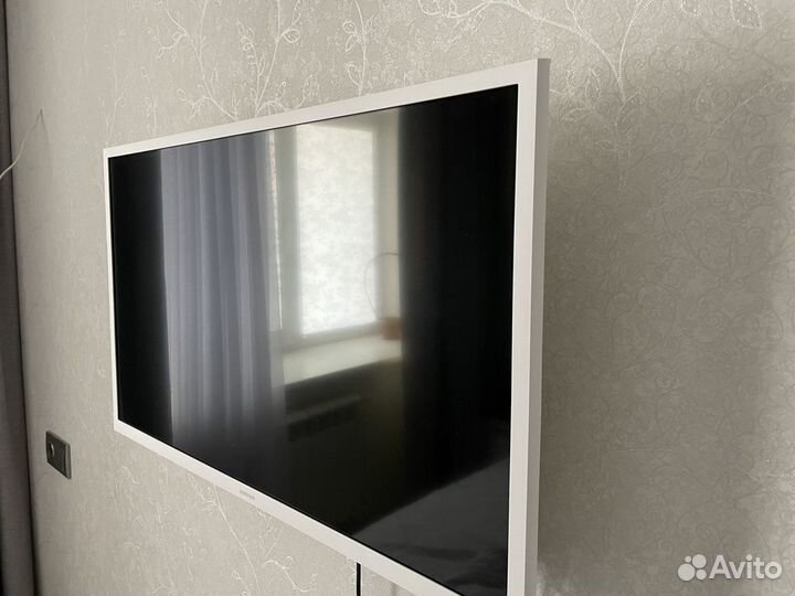 Телевизор Samsung 32 дюйма (81см)