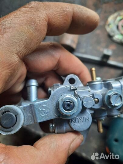 Бак масляный скидо 550 масленый насос