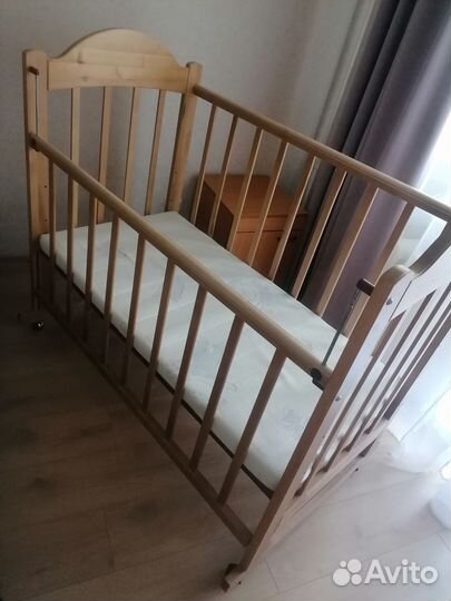 Детская кроватка