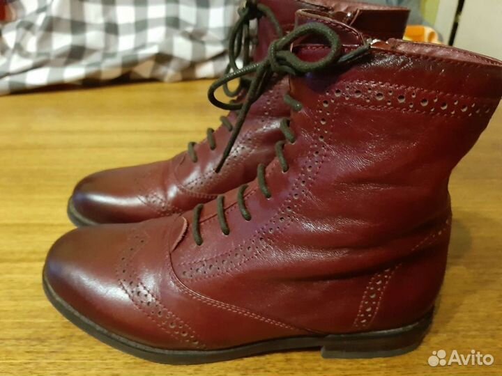 Ботинки женские размер 35