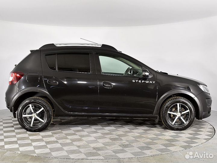 Renault Sandero Stepway 1.6 МТ, 2015, 102 456 км