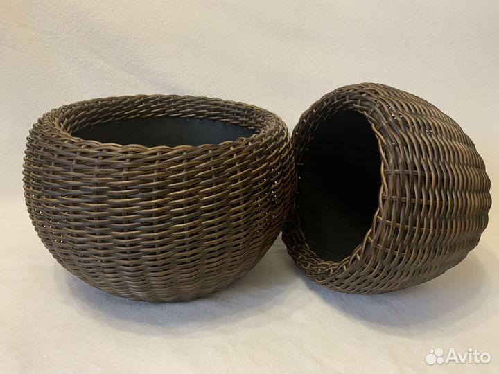 Кашпо из ротанга
