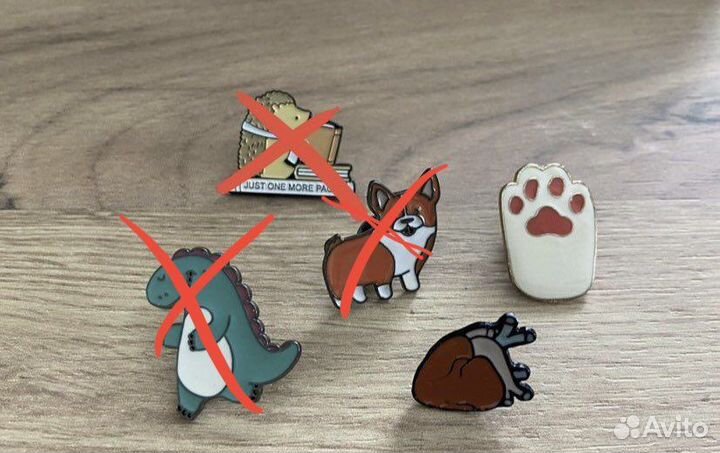 Значки пины броши