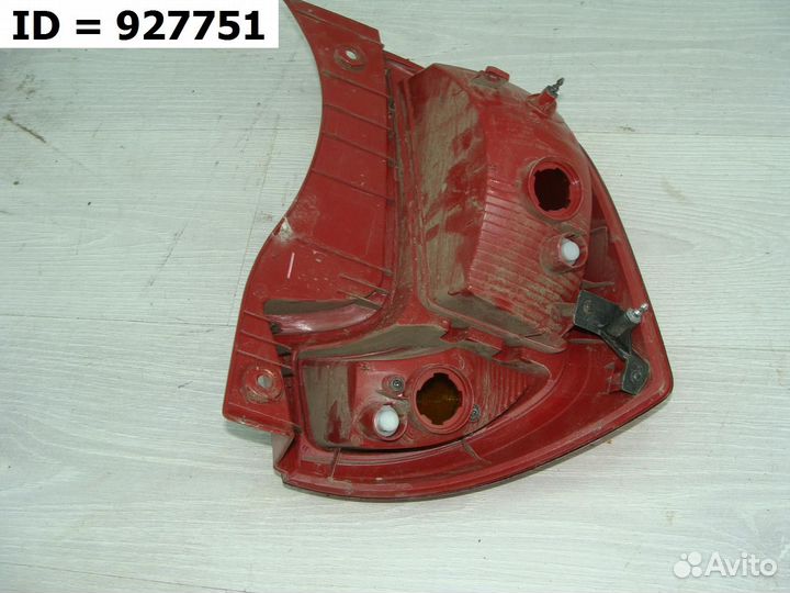 Фонарь задний правый наружный Kia Picanto